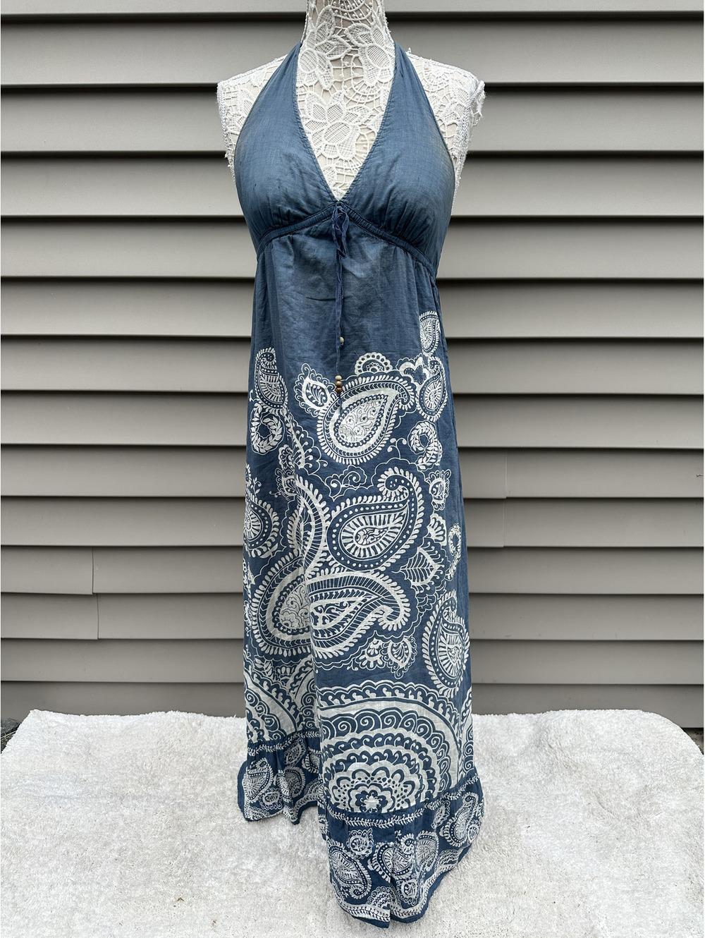 Aeropostale Blue and White Paisley Bohemian Maxi Dress